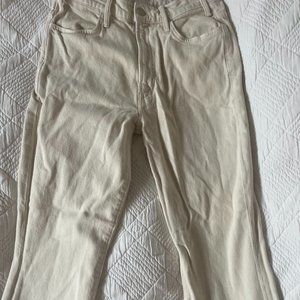 Worn once size 26 Mother Hustler Jeans in Ivory